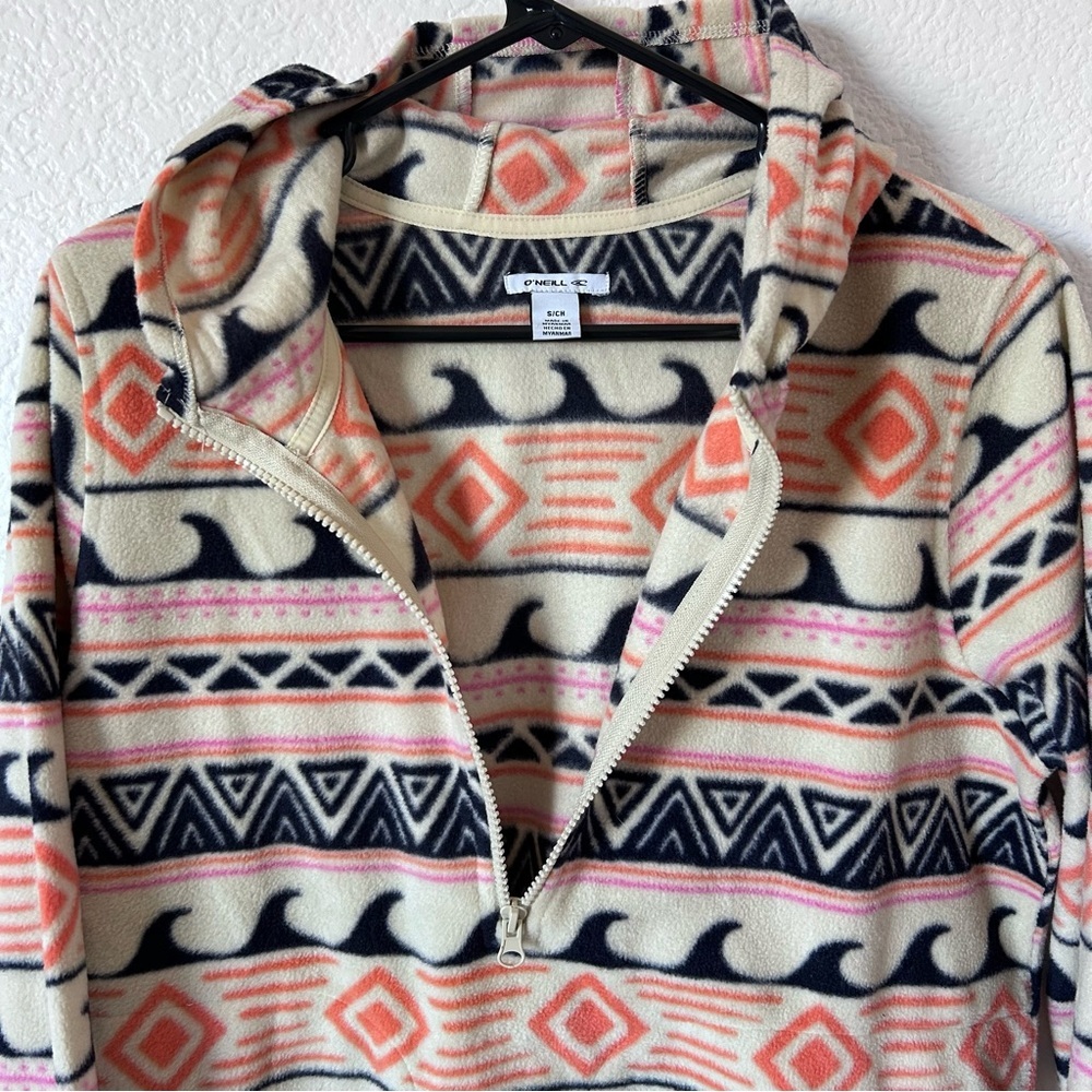 O'Neill Cream and Black Patterned Quarter Zip-Up women’s Small Hoodie Sweater - Picture 3 of 10